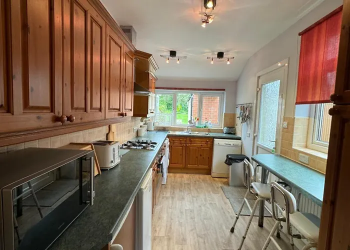 Small Double Near Southmead * Bristol