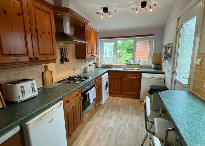 Small Double Near Southmead Homestay *